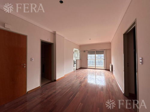 Venta Departamento 2 Ambientes Con Balcón En Barracas