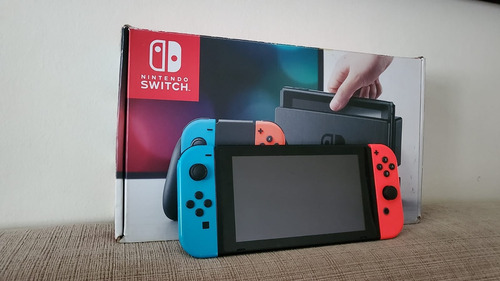 Consola Nintendo Switch 32 Gb Standard Edition Neon