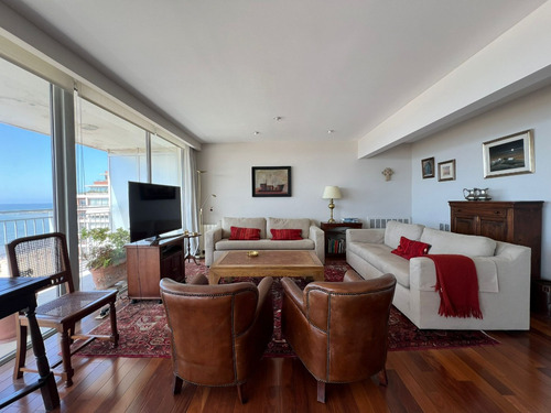 Venta Apartamento 4 Dormitorios Mas Servicio Pocitos Frente A Rambla - Imagen 2