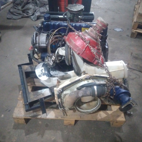 Pata Volvo 270 Completa + Motor Ford 221  Marino.