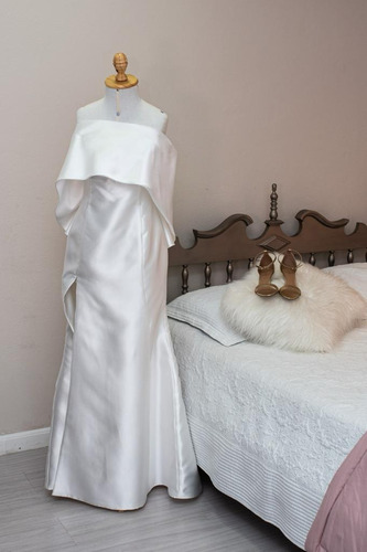 Vestido De Noiva Minimalista Modelo Exclusivo