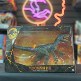 Jurassic World Velociraptor Blue Amber Collection Mattel 