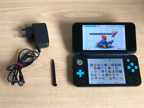 New 2ds Xl + Cargador + Accesorios + Tarjeta Sd 64gb