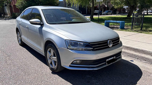 Volkswagen Vento 2015 2.5 Advance Plus 170cv