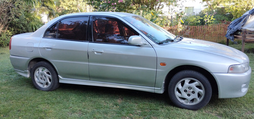 Mitsubishi Lancer Glxi 1.6