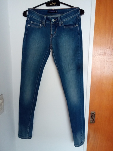 Jean Levi's 535