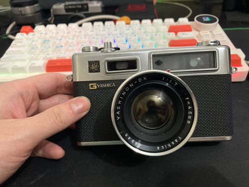 Yashica Electro 35 