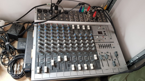 Consola Mixer Phonic Mm1805x Efectos. No Behringer X1832