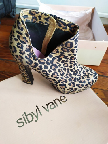 Sibyl Vane Botas Animal Print N° 38