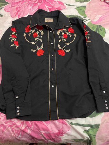 Camisa Vaquera Flores Bordadas 