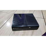 Xbox 360 Super Slim Só O Aparelho Sem Nada Liga O Led Mas Sem Imagem E A Ventoinha Nao Arma. Tá Com Defeito. G17