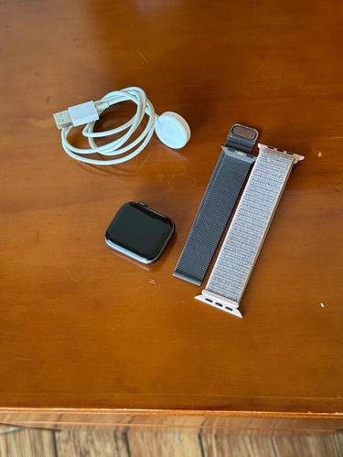 Apple Watch Series 5 De 44 Mm.