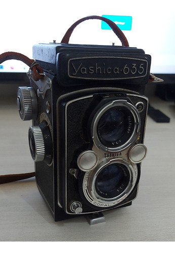 Maquina Fotográfica Yashica 635