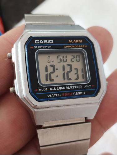 Relógio Casio Illuminator B650w Caixa De Aço 