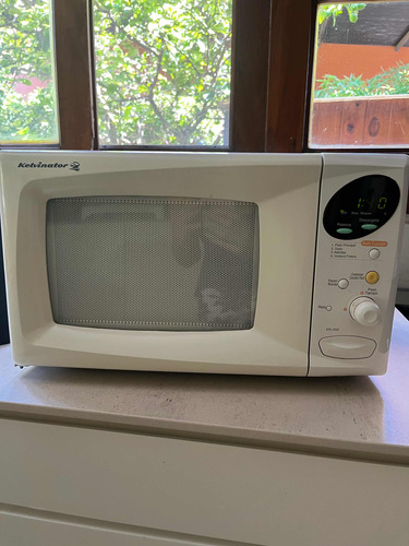 Microondas Kelvinator Modelo Km-200d Usado