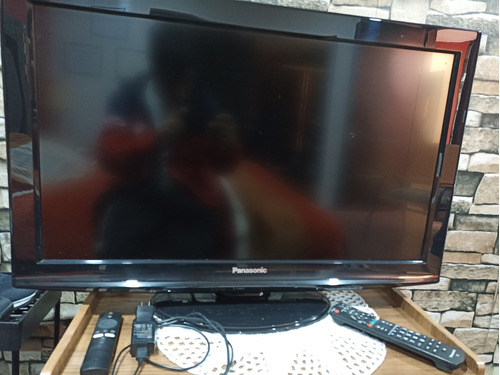 Pantalla Panasonic Lcd Tv 32 Pulgadas + Mi Tv Stick Xiaomi 