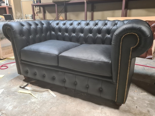 Sillon Chesterfield Chester 2 Cuerpos Simil Cuero Stock