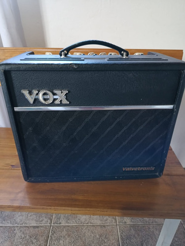 Anplificador Guitarra Vox Vt20+