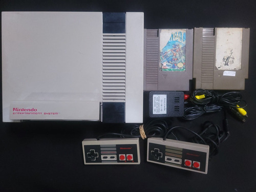 Consola Nintendo Nes + Cables + 2 Controles + 2 Juegos E