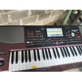 Teclado Korg Pa1000