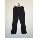 Jean St. Marie Negro Con Tachas, Talle 36/38