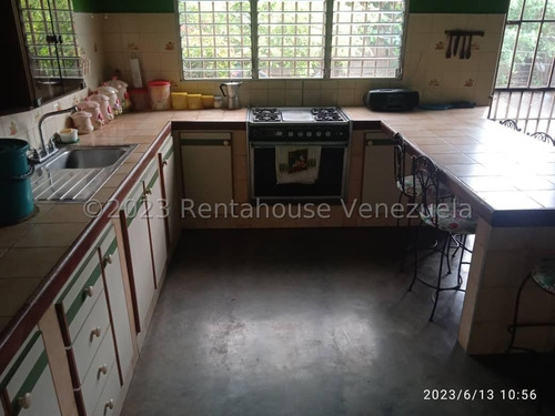 Jl/oportunidad Única! Casa 2 Niveles. 2 Locales Y Mas En Venta. Barrio San Jose Barquisimeto Lara, Venezuela, Jose Lopez Cód. # 25-17091 /233.59 M². Jl - Imagen 2