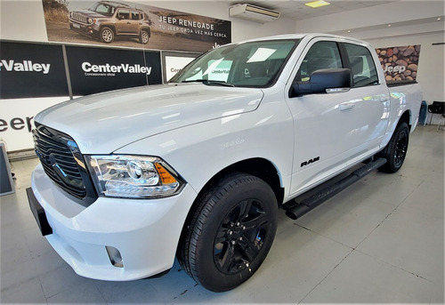 Ram Laramie 1500 Night Edition V8 395cv At 8 . Ct