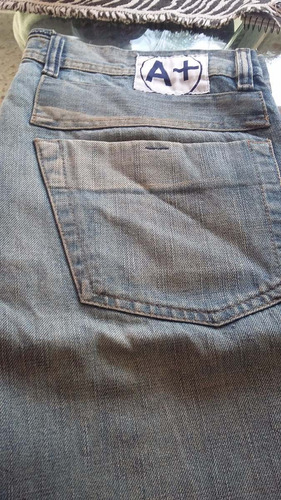 Bermuda Jeans A+