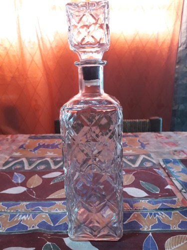 Antiguo Botellón  Whisky Whiskera Vidrio Facetado Con Tapón