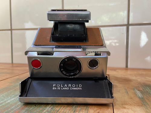 Antiga Câmera Polaroid Sx-70 Land Câmera