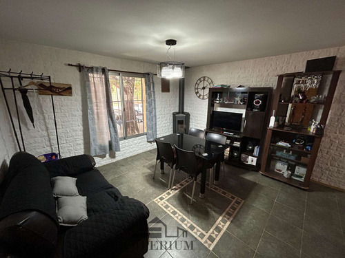 Dúplex En Barrio Sur Ideal Para Vivir O Invertir 2 Dormitorios - Imagen 2