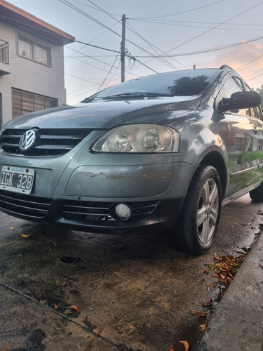 Volkswagen Suran 2009 1.9 Sdi Highline Cuero 90e