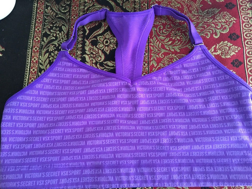 Top Deportivo Victoria Secret Violeta