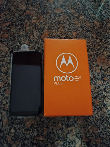 Celular Moto E6