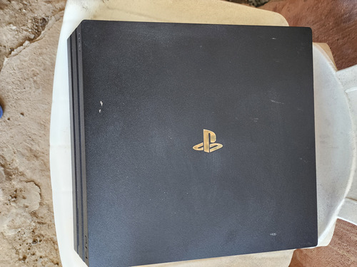 Ps4 Pro 1tb Usando 2 Controles, 1 Jogo Fifa.