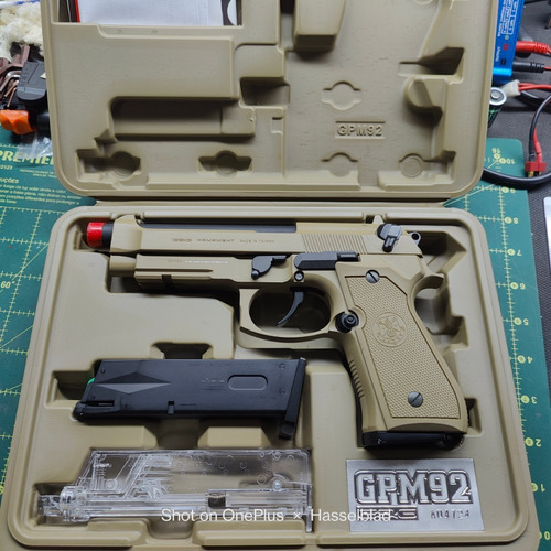 Airsoft Pistola Beretta M92 Gpm92 G&g Tan Colecionador 2mags