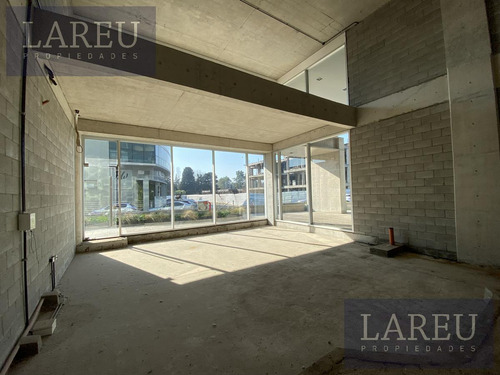Local En Alquiler - Officia Pilar Work - Imagen 3