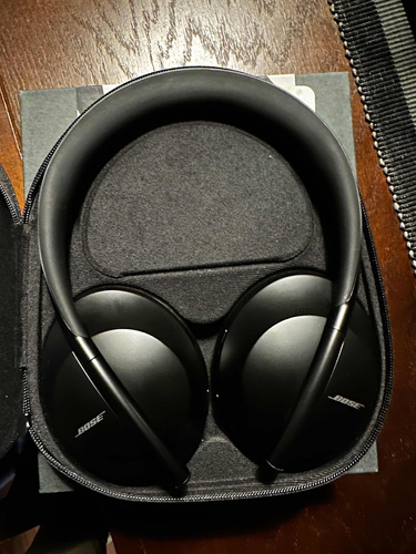 Audífonos Bose Noise Cancelling 700