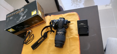  Nikon D3100 Dslr Color Negro + Lente 55-300 Impecable.