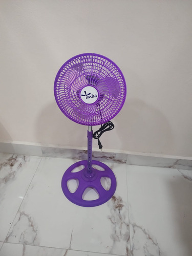 Ventilador De Pedestal Chico De 10 Pulgadas Giratorio