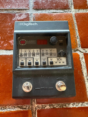 Pedalera Multiefectos Digitech Element