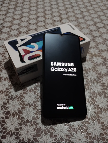 Celular Samsung A20 32gb