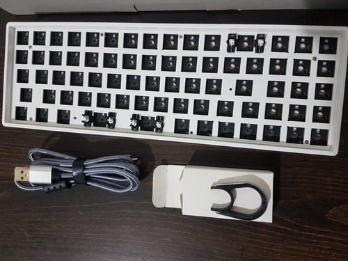 Teclado Mecânico Gk73