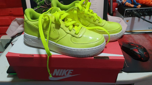 Zapatillas Nike Air Force Premium Fluor Unicas