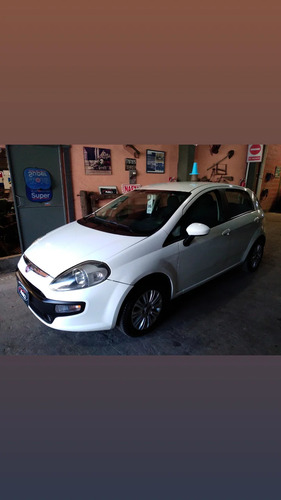 Fiat Punto 2016 1.4 Attractive Pack Top Uconnect