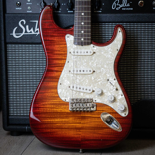 Fender Stratocaster Foto Flame Cherryburst Mij 1995 Guitarra