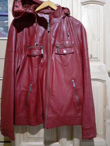 Campera De Cuero Pu, Roja  Impecable.  Con Capucha