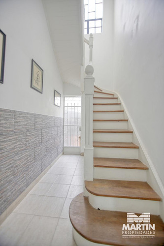Casa Antigüa Totalmente Reciclada, 4 Ambientes, Depend, Patio. Excelente Ubicación. - Imagen 4