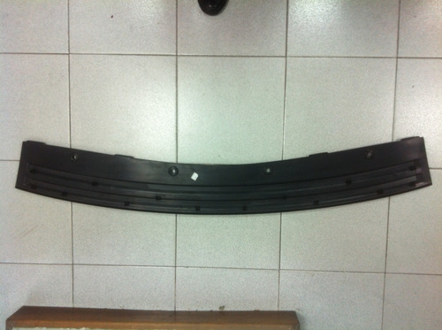 Moldura Trasera Jeep Grand Cherokee 2005/2010 Foto 2