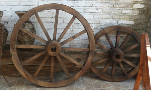 Rueda De Carreta Estilo Antigua.